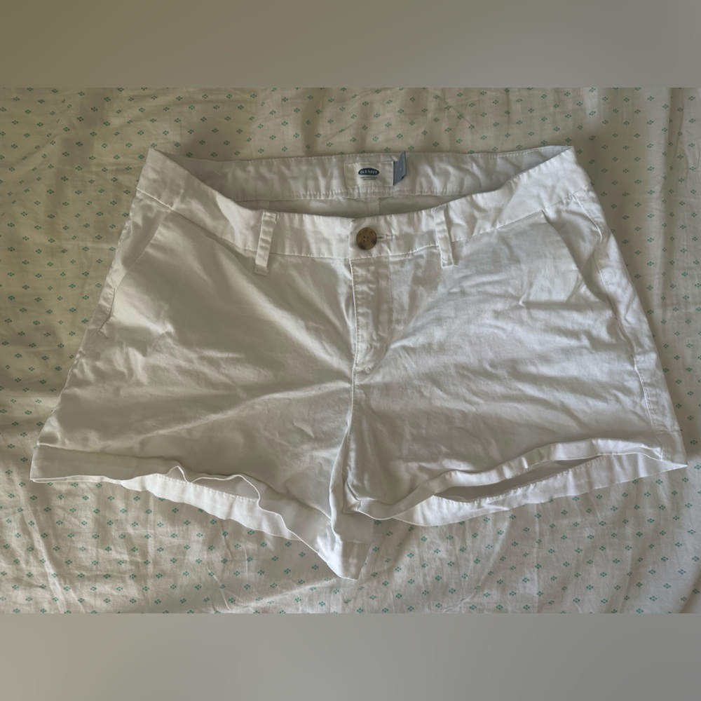 Old Navy White shorts, Size 4